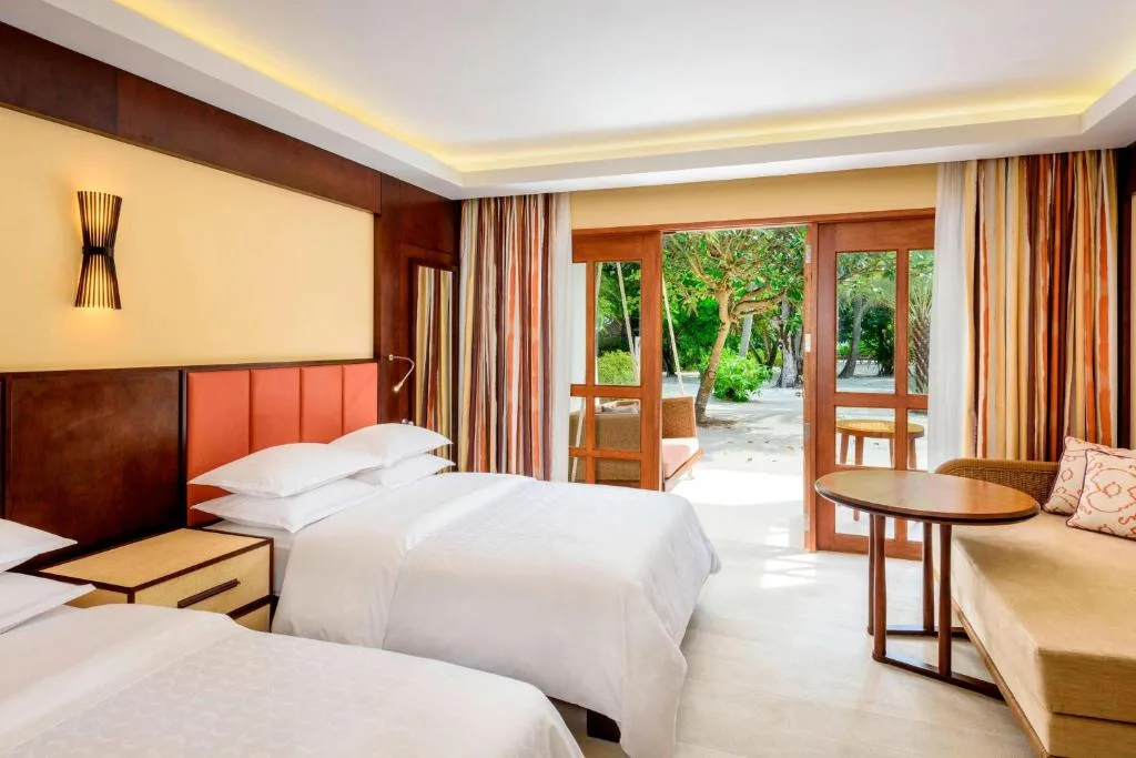 Sheraton Maldives Full Moon Resort & Spa: another view