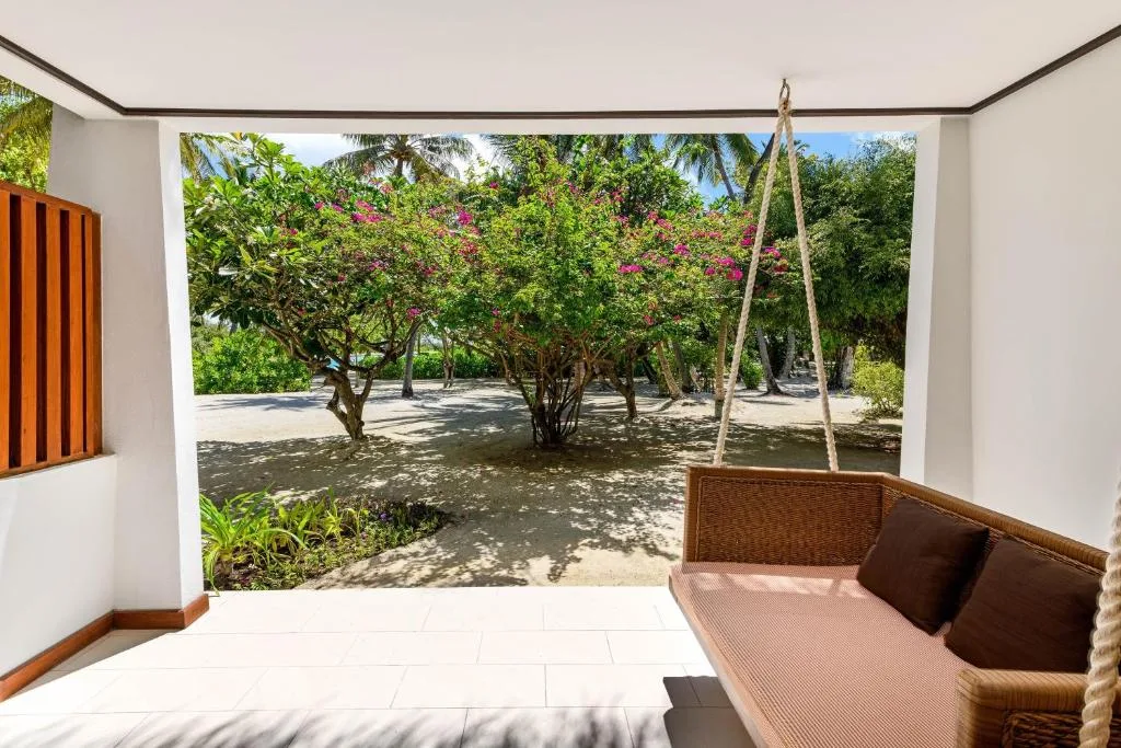 Sheraton Maldives Full Moon Resort & Spa: another view