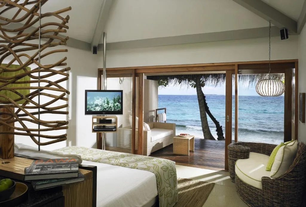 Taj Coral Reef Resort & Spa Maldives: another view