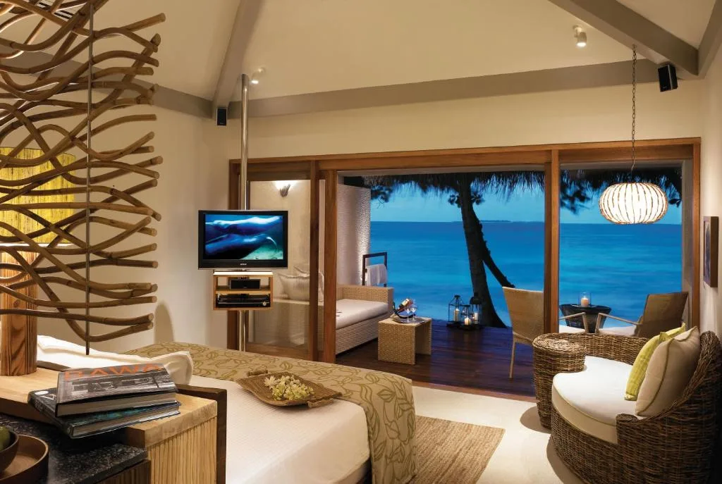 Taj Coral Reef Resort & Spa Maldives: another view