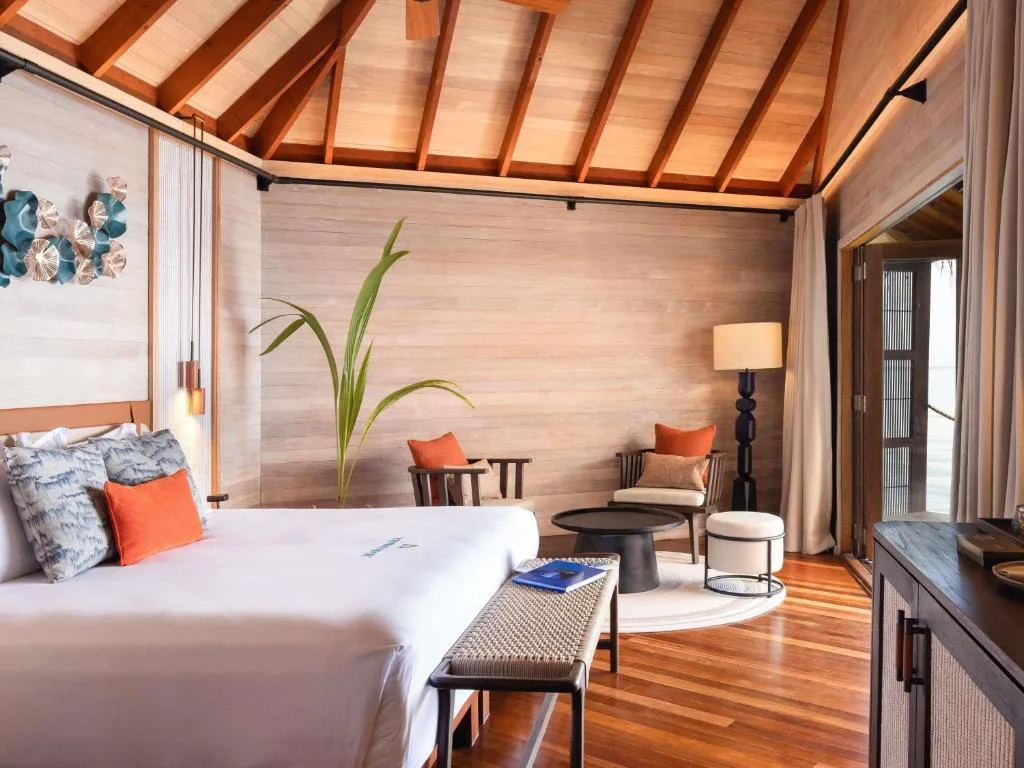 V Villas Maldives at Mirihi, MGallery Collection: another view