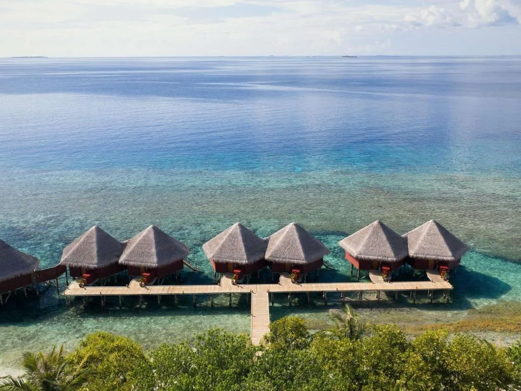 V Villas Maldives at Mirihi, MGallery Collection: another view