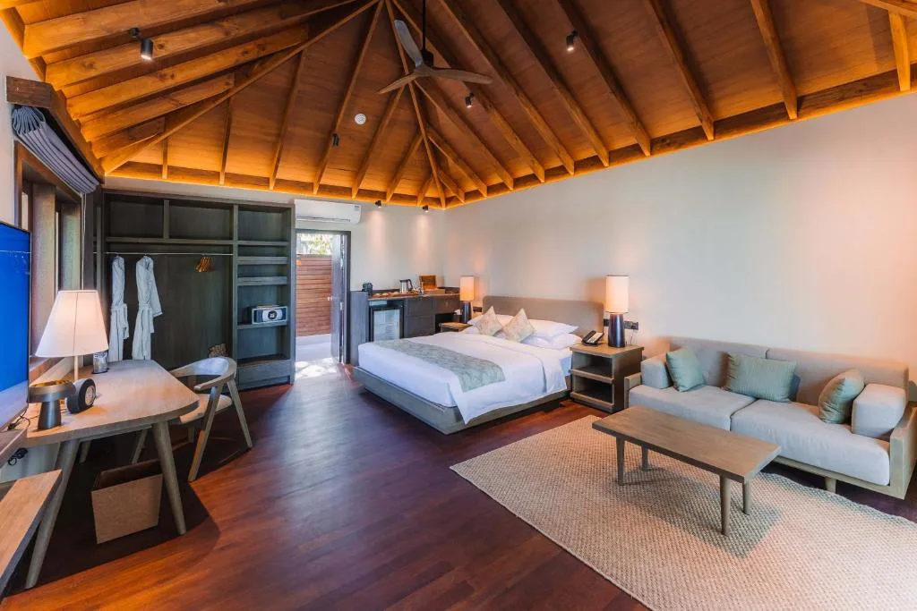 Veligandu Maldives Resort Island: another view