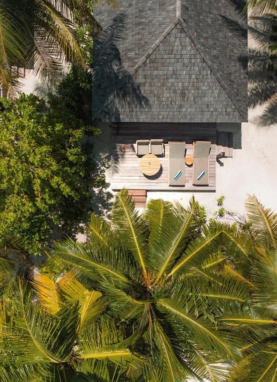 Veligandu Maldives Resort Island: another view