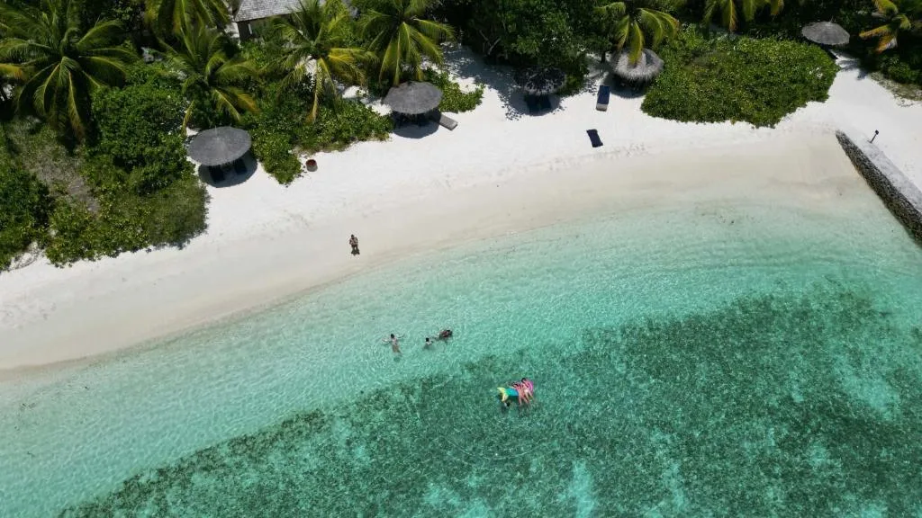 Veligandu Maldives Resort Island: another view