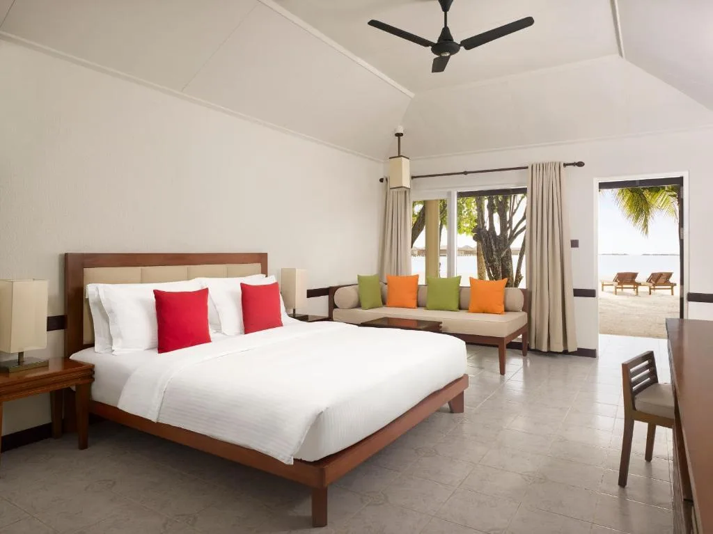 Villa Nautica Paradise Island Resort: another view