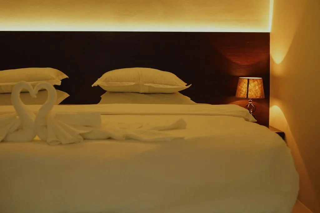 Violet Inn Hotel: another view
