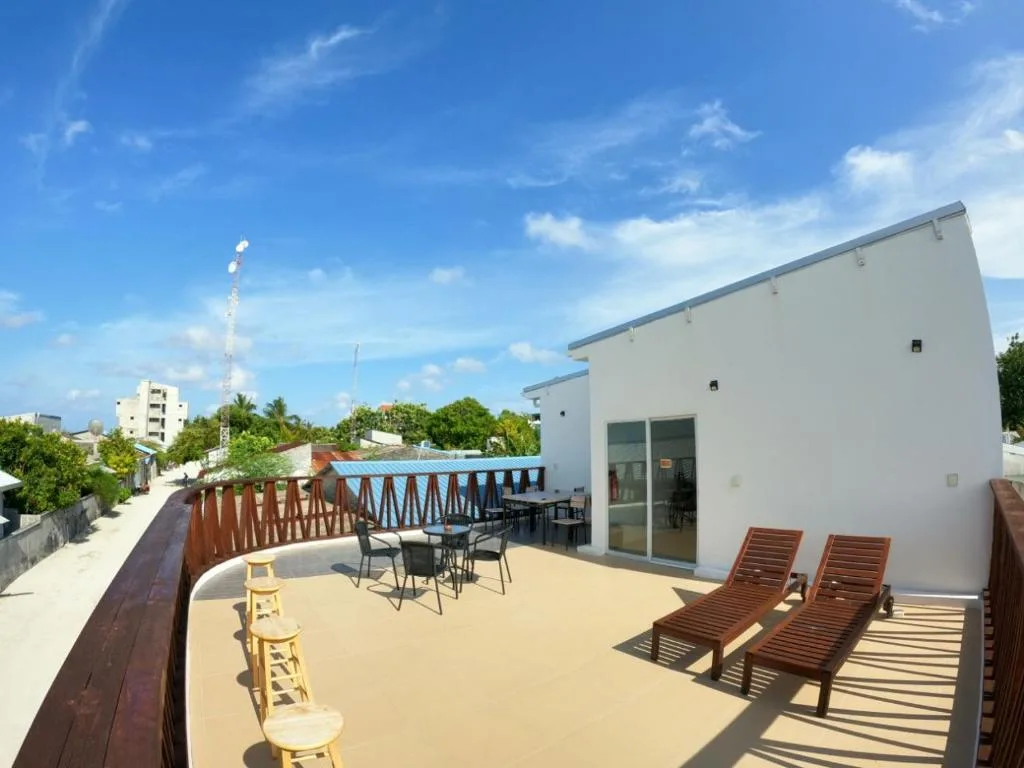 Violet Inn Hotel: another view